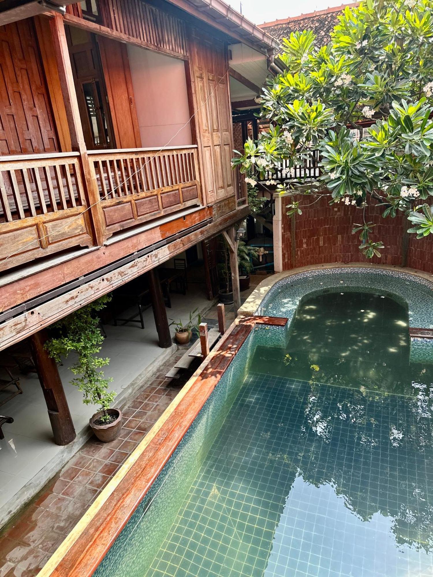 Tony'S Place Ayutthaya Dış mekan fotoğraf