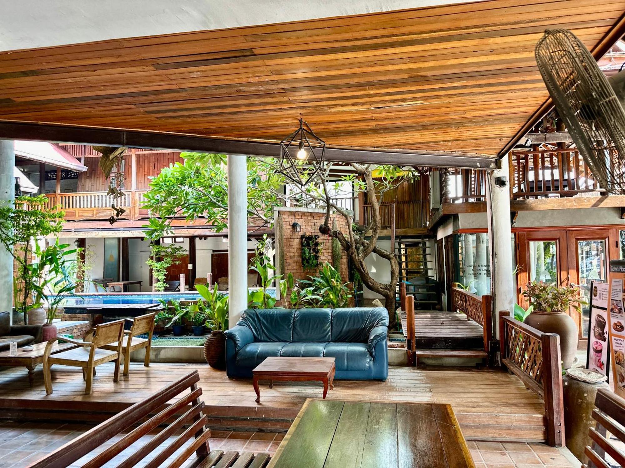 Tony'S Place Ayutthaya Dış mekan fotoğraf